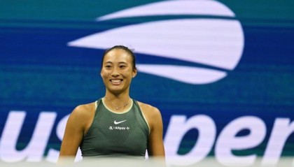 博鱼体育平台-发球成制胜法宝 郑钦文连续两年晋级美网女单八强