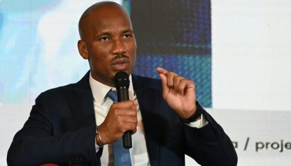 意媒：德罗巴代表非足联递交50页请愿书，为卢克曼争取公平转会