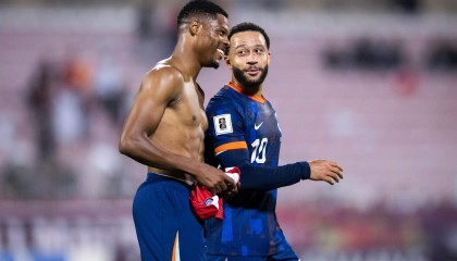 博鱼-德佩谈丢护照：耗费了很多不必要的精力，很高兴能快速归队