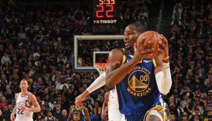 博鱼体育平台-连砍30+！库明加扮演勇士救星，变身队内第二球星？